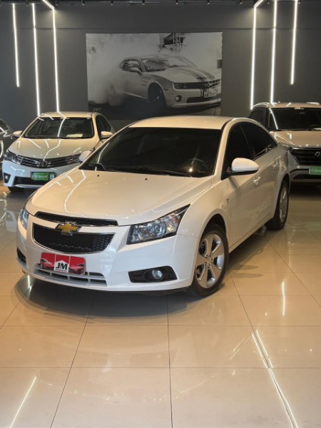CHEVROLET CRUZE LT 1.8 16V FLEXPOWER 4P AUT. 2014/2014 JM AUTOMÓVEIS VENÂNCIO AIRES / Carros no Vale CHEVROLET CRUZE LT 1.8 16V FLEXPOWER 4P AUT. 2014/2014 JM AUTOMÓVEIS VENÂNCIO AIRES / Carros no Vale