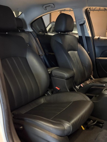 CHEVROLET CRUZE LT 1.8 16V FLEXPOWER 4P AUT. 2014/2014 JM AUTOMÓVEIS VENÂNCIO AIRES / Carros no Vale CHEVROLET CRUZE LT 1.8 16V FLEXPOWER 4P AUT. 2014/2014 JM AUTOMÓVEIS VENÂNCIO AIRES / Carros no Vale