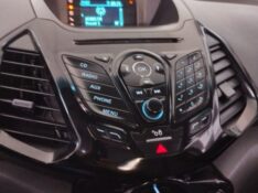 FORD ECOSPORT FREESTYLE 1.6 16V FLEX 5P 2015/2015 TIAGO AUTOMÓVEIS VENÂNCIO AIRES / Carros no Vale