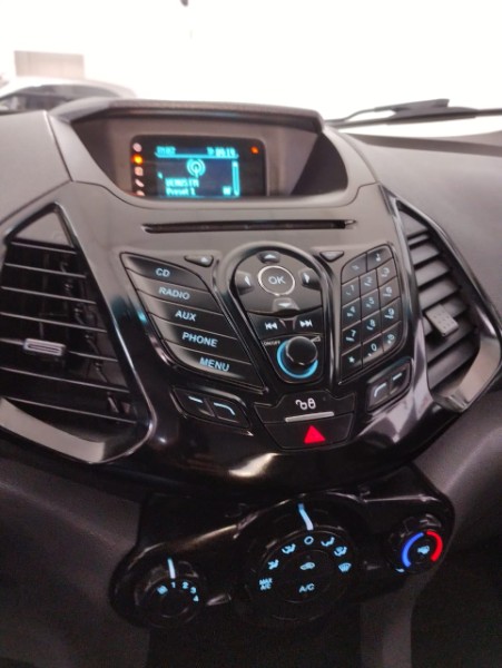 FORD ECOSPORT FREESTYLE 1.6 16V FLEX 5P 2015/2015 TIAGO AUTOMÓVEIS VENÂNCIO AIRES / Carros no Vale