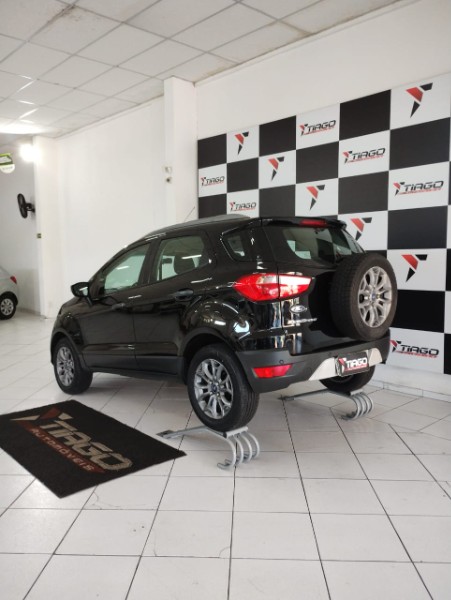 FORD ECOSPORT FREESTYLE 1.6 16V FLEX 5P 2015/2015 TIAGO AUTOMÓVEIS VENÂNCIO AIRES / Carros no Vale