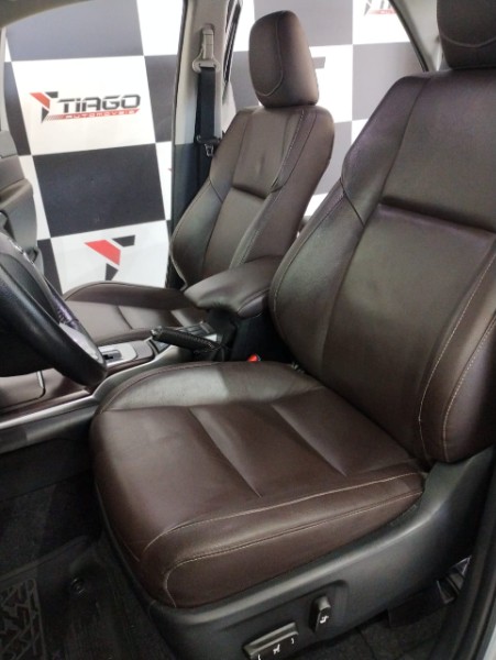 TOYOTA HILUX SW4 3.0 4X4 8V 2019/2019 TIAGO AUTOMÓVEIS VENÂNCIO AIRES / Carros no Vale TOYOTA HILUX SW4 3.0 4X4 8V 2019/2019 TIAGO AUTOMÓVEIS VENÂNCIO AIRES / Carros no Vale