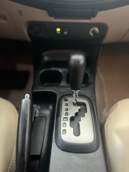 TOYOTA HILUX SW4 2.7 SR 4X2 16V FLEX 4P AUTOMÁTICO 2015/2015 TIAGO AUTOMÓVEIS VENÂNCIO AIRES / Carros no Vale