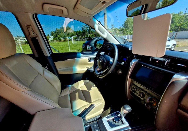 TOYOTA HILUX 2.7 SRV 4X2 CD 16V FLEX 4P AUTOMÁTICO 2017/2017 CRUZEIRO MULTIMARCAS CRUZEIRO DO SUL / Carros no Vale