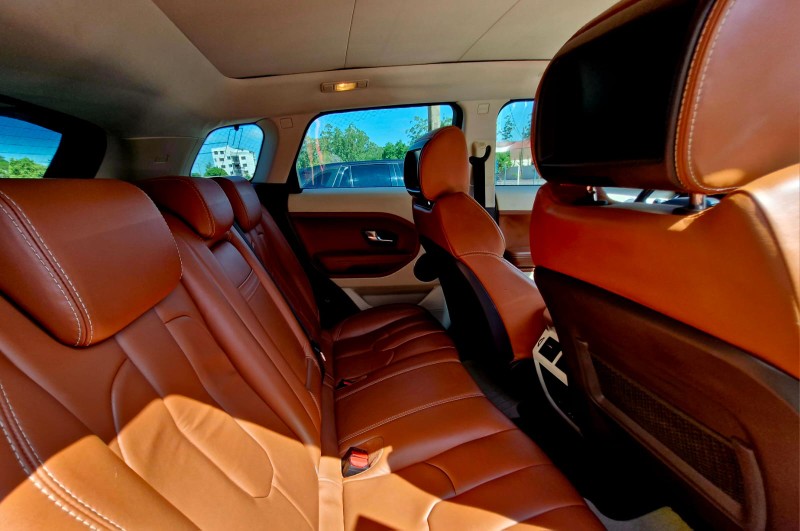 LAND ROVER RANGE ROVER EVOQUE PRESTIGE 2.0 240CV 2013/2013 CRUZEIRO MULTIMARCAS CRUZEIRO DO SUL / Carros no Vale