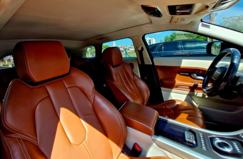 LAND ROVER RANGE ROVER EVOQUE PRESTIGE 2.0 240CV 2013/2013 CRUZEIRO MULTIMARCAS CRUZEIRO DO SUL / Carros no Vale