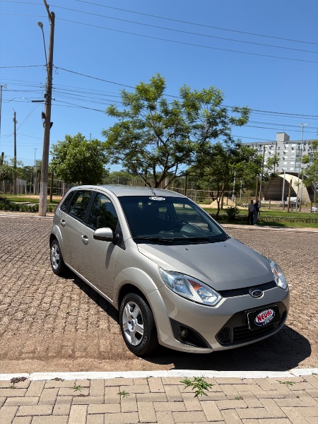 FORD FIESTA 1.6 16V FLEX MEC 5P 2013/2013 NEURI VEÍCULOS LAJEADO / Carros no Vale