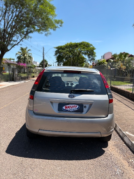 FORD FIESTA 1.6 16V FLEX MEC 5P 2013/2013 NEURI VEÍCULOS LAJEADO / Carros no Vale