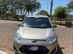 FORD FIESTA 1.6 16V FLEX MEC 5P 2013/2013 NEURI VEÍCULOS LAJEADO / Carros no Vale