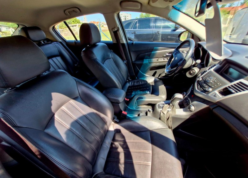 CHEVROLET CRUZE 1.8 LT SPORT6 16V FLEX 4P AUTOMATICO 2013/2013 CRUZEIRO MULTIMARCAS CRUZEIRO DO SUL / Carros no Vale