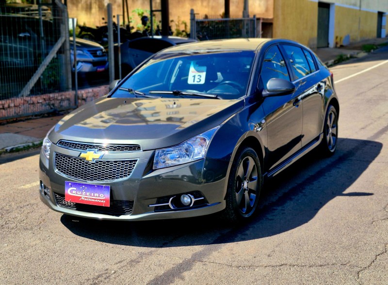 CHEVROLET CRUZE 1.8 LT SPORT6 16V FLEX 4P AUTOMATICO 2013/2013 CRUZEIRO MULTIMARCAS CRUZEIRO DO SUL / Carros no Vale