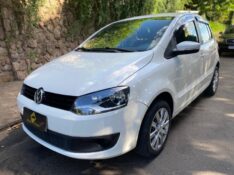 VOLKSWAGEN FOX TREND 1.0 8V 2014/2014 ESTAÇÃO DO CARRO ESTRELA / Carros no Vale