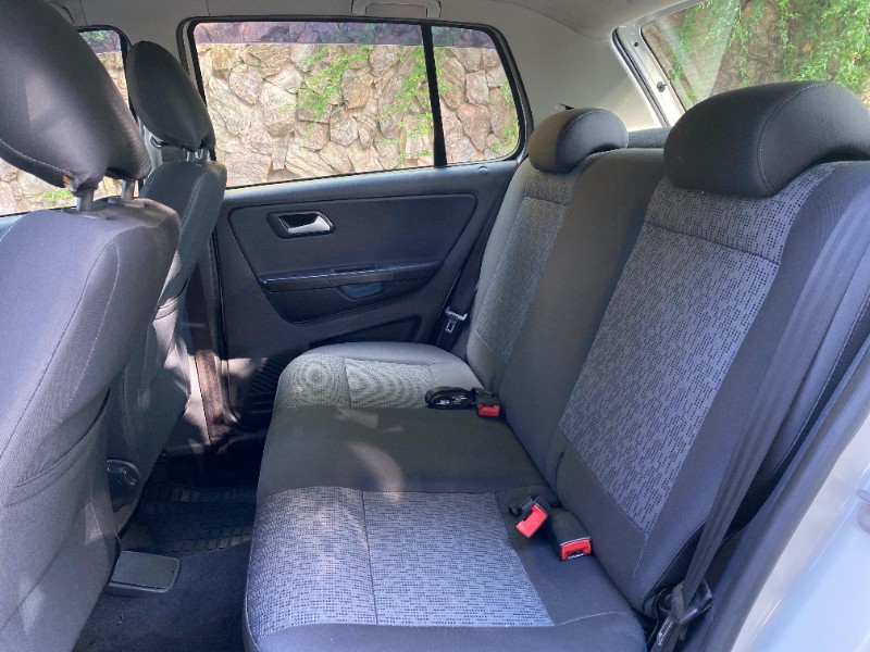 VOLKSWAGEN FOX TREND 1.0 8V 2014/2014 ESTAÇÃO DO CARRO ESTRELA / Carros no Vale