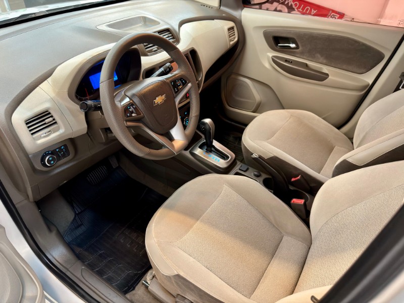 CHEVROLET SPIN LTZ 1.8 7 LUGARES 2014/2014 LUCAS AUTOMÓVEIS BOM RETIRO DO SUL / Carros no Vale