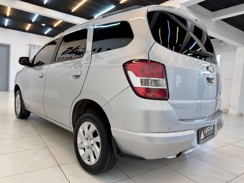 CHEVROLET SPIN LTZ 1.8 7 LUGARES 2014/2014 LUCAS AUTOMÓVEIS BOM RETIRO DO SUL / Carros no Vale
