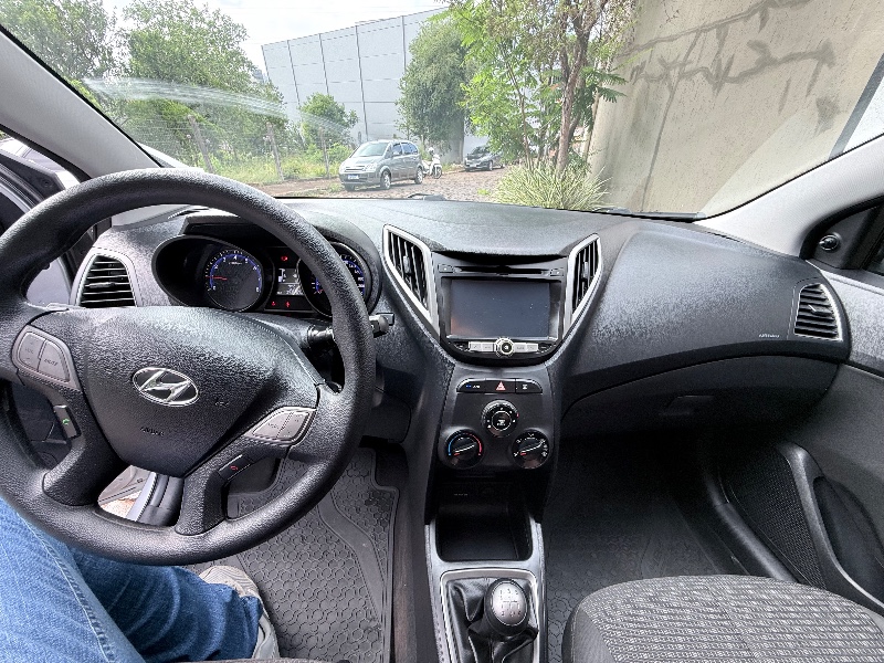 HYUNDAI HB20 1.0 12V FLEX COMFORT MANUAL 2017/2017 ELY AUTOMÓVEIS LAJEADO / Carros no Vale