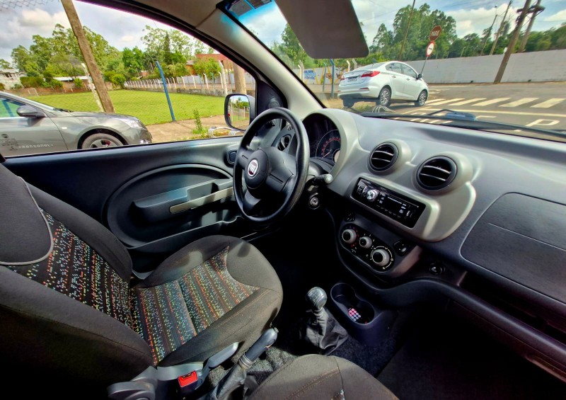 FIAT FIORINO 1.4 MPI FURGÃO HARD WORKING 8V FLEX 2P MANUAL 2017/2018 CRUZEIRO MULTIMARCAS CRUZEIRO DO SUL / Carros no Vale
