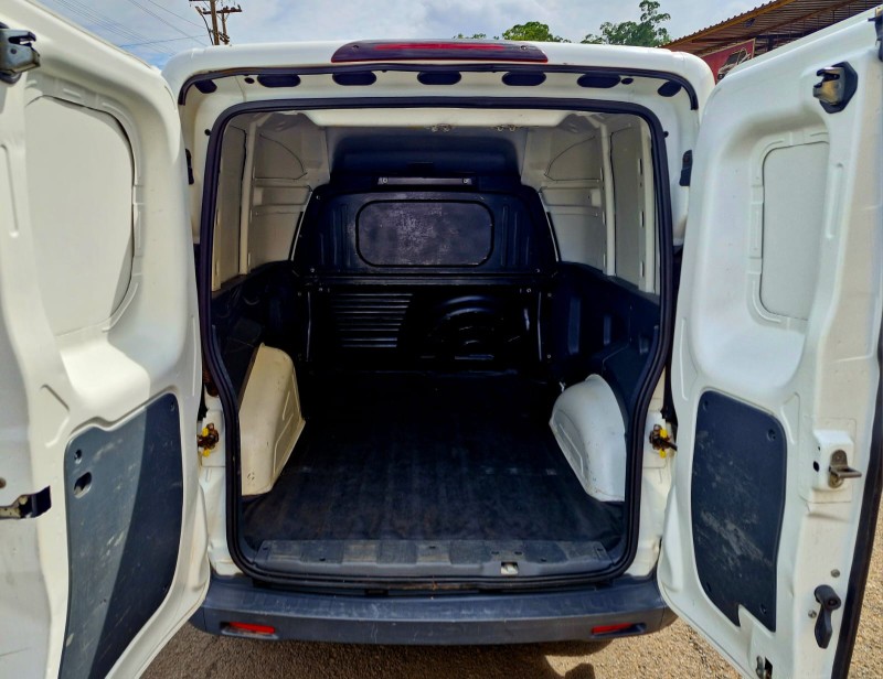 FIAT FIORINO 1.4 MPI FURGÃO HARD WORKING 8V FLEX 2P MANUAL 2017/2018 CRUZEIRO MULTIMARCAS CRUZEIRO DO SUL / Carros no Vale