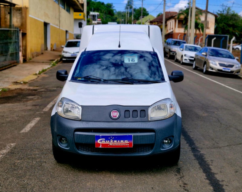FIAT FIORINO 1.4 MPI FURGÃO HARD WORKING 8V FLEX 2P MANUAL 2017/2018 CRUZEIRO MULTIMARCAS CRUZEIRO DO SUL / Carros no Vale