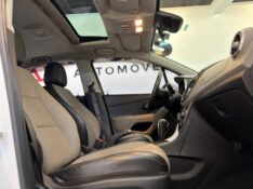 CHEVROLET TRACKER LTZ 1.8 AT 2014/2014 LUCAS AUTOMÓVEIS BOM RETIRO DO SUL / Carros no Vale