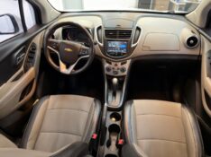 CHEVROLET TRACKER LTZ 1.8 AT 2014/2014 LUCAS AUTOMÓVEIS BOM RETIRO DO SUL / Carros no Vale