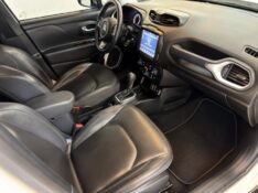 JEEP RENEGADE LONGITUDE 1.8 4X2 FLEX 16V AUT. 2021/2021 LUCAS AUTOMÓVEIS BOM RETIRO DO SUL / Carros no Vale