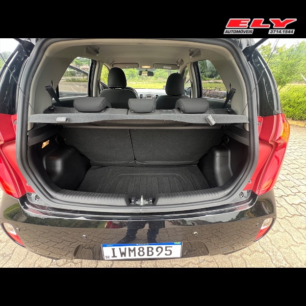 KIA PICANTO 1.0 EX 12V FLEX 4P AUTOMÁTICO 2015/2015 ELY AUTOMÓVEIS LAJEADO / Carros no Vale