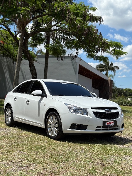 CHEVROLET CRUZE 1.8 LTZ 16V 2013 /2013 NEURI VEÍCULOS LAJEADO / Carros no Vale