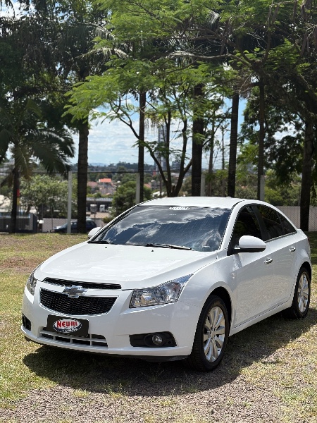 CHEVROLET CRUZE 1.8 LTZ 16V 2013 /2013 NEURI VEÍCULOS LAJEADO / Carros no Vale