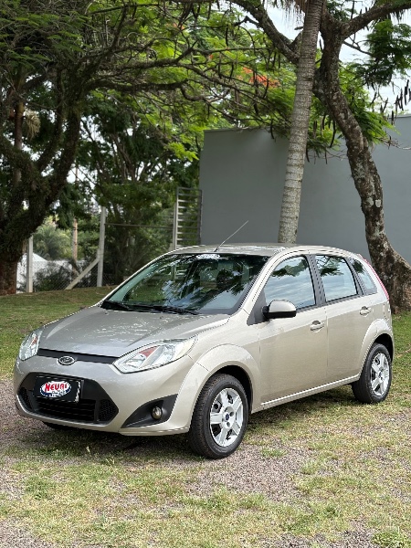 FORD FIESTA 1.6 16V FLEX MEC 5P 2013/2013 NEURI VEÍCULOS LAJEADO / Carros no Vale