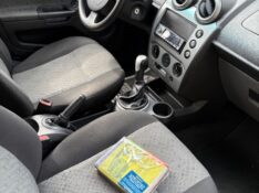 FORD FIESTA 1.6 16V FLEX MEC 5P 2013/2013 NEURI VEÍCULOS LAJEADO / Carros no Vale