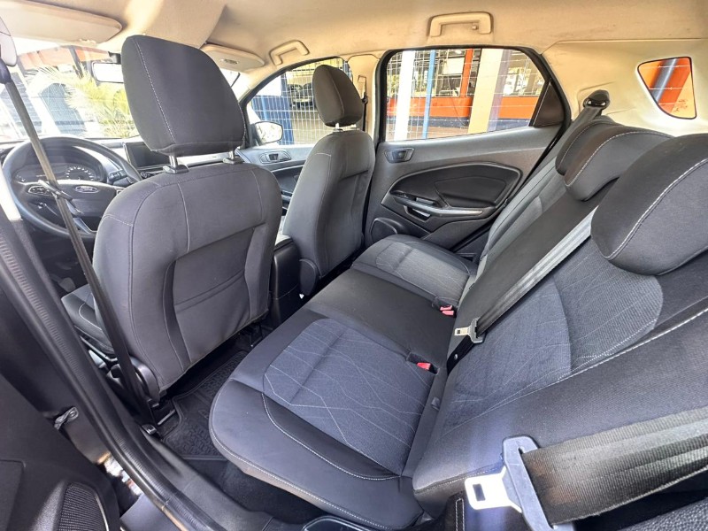 FORD ECOSPORT SE 1.5 /2020 MENEGHINI VEÍCULOS ARROIO DO MEIO / Carros no Vale