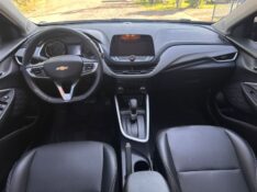 CHEVROLET ONIX 1.0 TURBO /2020 MENEGHINI VEÍCULOS ARROIO DO MEIO / Carros no Vale