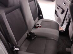 VOLKSWAGEN VW/FOX 1.0 TREND 2011/2011 TIAGO AUTOMÓVEIS VENÂNCIO AIRES / Carros no Vale