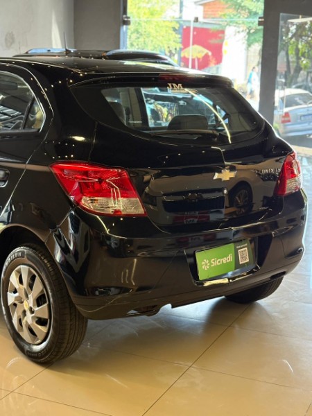 CHEVROLET ONIX 1.0 LS 2013/2013 JM AUTOMÓVEIS VENÂNCIO AIRES / Carros no Vale