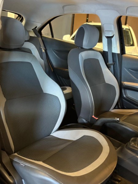 CHEVROLET ONIX 1.0 LS 2013/2013 JM AUTOMÓVEIS VENÂNCIO AIRES / Carros no Vale