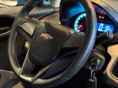 CHEVROLET ONIX 1.0 LS 2013/2013 JM AUTOMÓVEIS VENÂNCIO AIRES / Carros no Vale