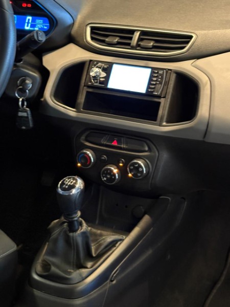 CHEVROLET ONIX 1.0 LS 2013/2013 JM AUTOMÓVEIS VENÂNCIO AIRES / Carros no Vale