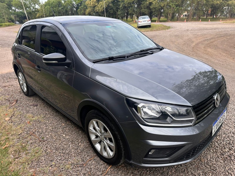 VOLKSWAGEN GOL 1.0 /2017 MENEGHINI VEÍCULOS ARROIO DO MEIO / Carros no Vale