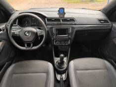 VOLKSWAGEN GOL 1.0 /2017 MENEGHINI VEÍCULOS ARROIO DO MEIO / Carros no Vale