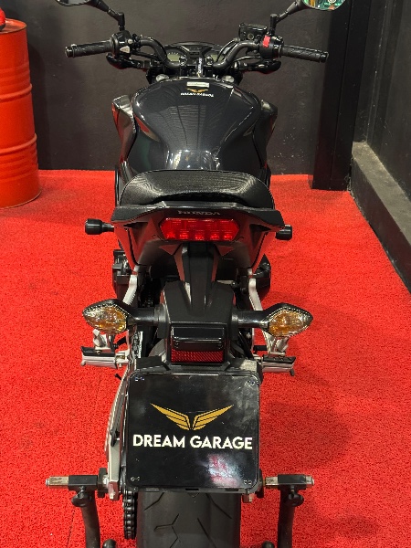 HONDA MOTOS CB 650 F /2015 EXCLUSIVO VEÍCULOS SANTA CRUZ DO SUL / Carros no Vale