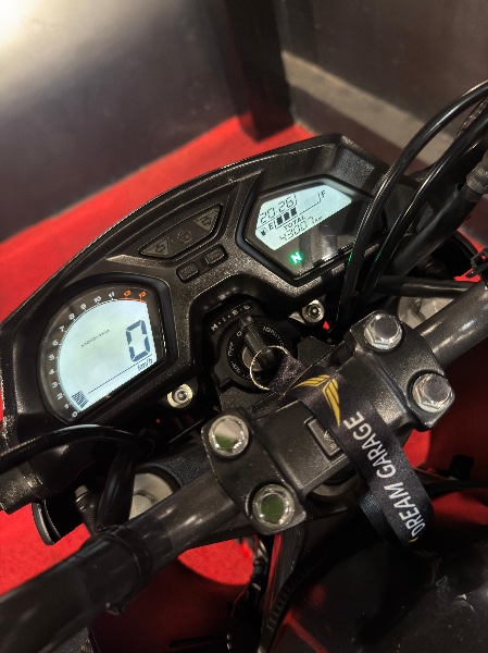 HONDA MOTOS CB 650 F /2015 EXCLUSIVO VEÍCULOS SANTA CRUZ DO SUL / Carros no Vale