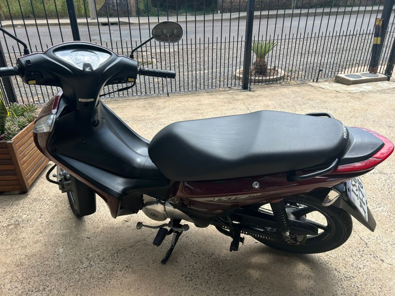 HONDA BIZ 125 EX 2011/2012 LAVENDA VEÍCULOS ARROIO DO MEIO / Carros no Vale
