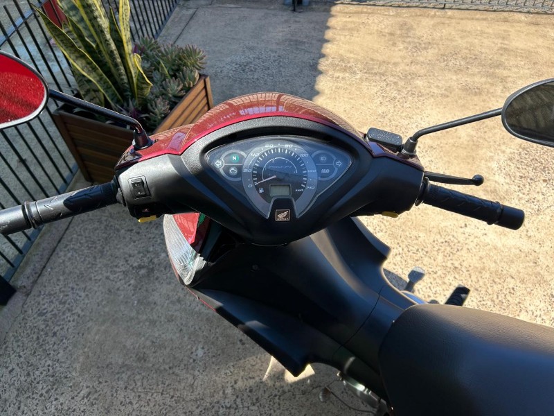 HONDA BIZ 125 EX 2011/2012 LAVENDA VEÍCULOS ARROIO DO MEIO / Carros no Vale