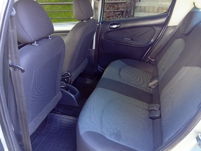 PEUGEOT 207 1.4/XR 2011/2012 ALTERNATIVA VEÍCULOS LAJEADO / Carros no Vale