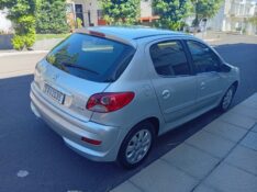 PEUGEOT 207 1.4/XR 2011/2012 ALTERNATIVA VEÍCULOS LAJEADO / Carros no Vale
