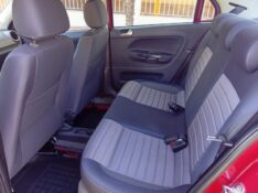 VOLKSWAGEN VOYAGE HIGHLINE 1.6 2013/2014 ALTERNATIVA VEÍCULOS LAJEADO / Carros no Vale