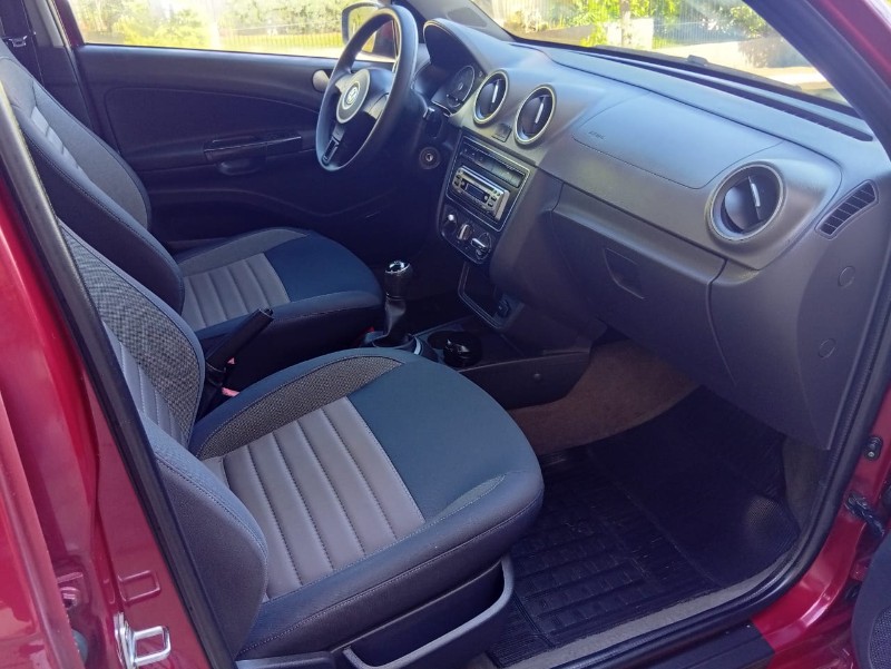 VOLKSWAGEN VOYAGE HIGHLINE 1.6 2013/2014 ALTERNATIVA VEÍCULOS LAJEADO / Carros no Vale