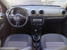 VOLKSWAGEN VOYAGE HIGHLINE 1.6 2013/2014 ALTERNATIVA VEÍCULOS LAJEADO / Carros no Vale