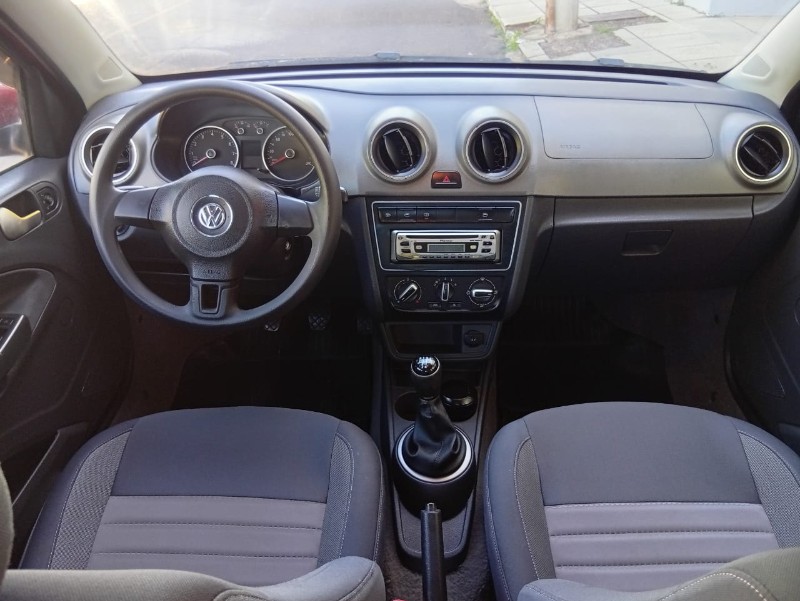 VOLKSWAGEN VOYAGE HIGHLINE 1.6 2013/2014 ALTERNATIVA VEÍCULOS LAJEADO / Carros no Vale